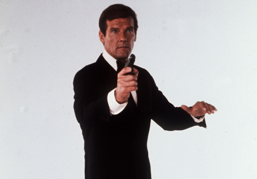 Décès de l'acteur Roger Moore, plus connu comme James Bond.