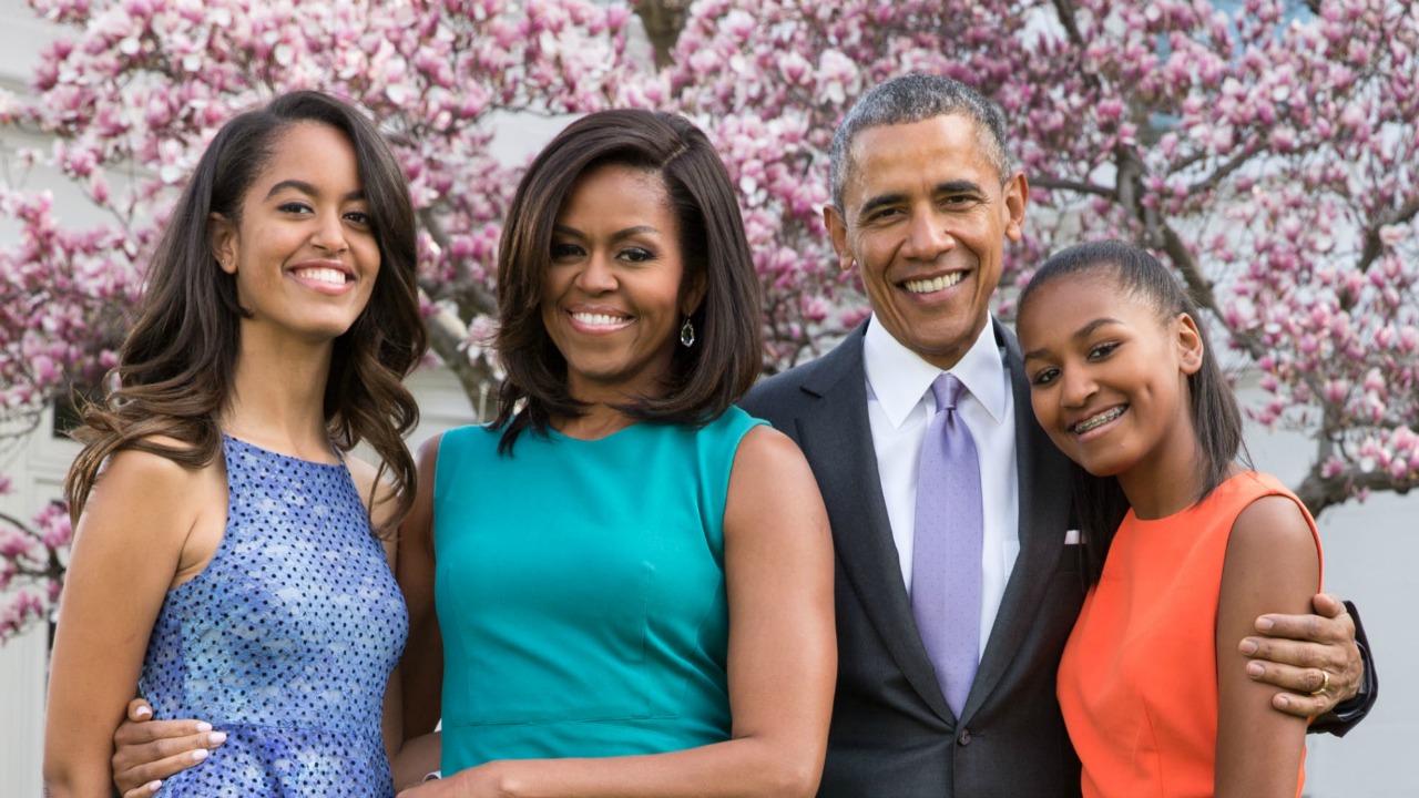 Barack Obama : Les internautes découvrent le vrai nom de sa fille Sasha... et sont sous le choc !