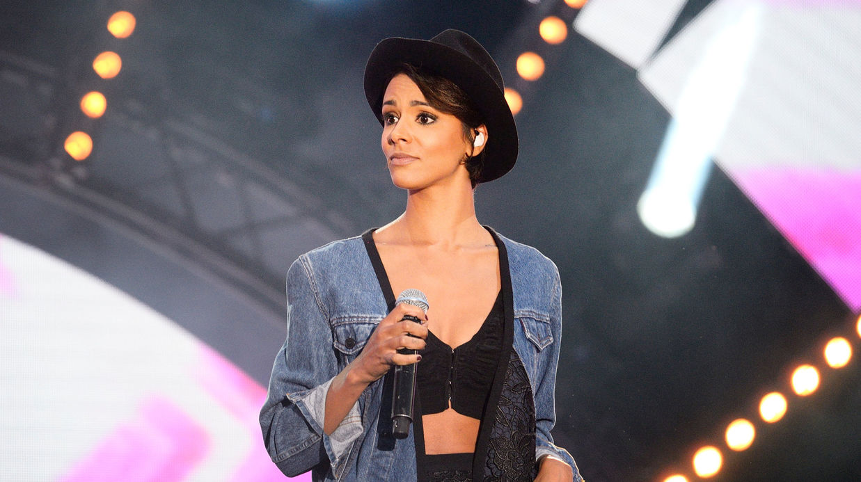 Shy'm très amaigrie : Ses fans s'inquiètent