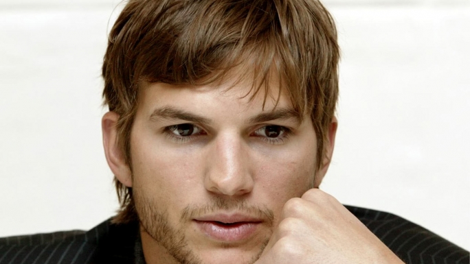 Ashton Kutcher infidèle ? Qui est la mystérieuse femme ?