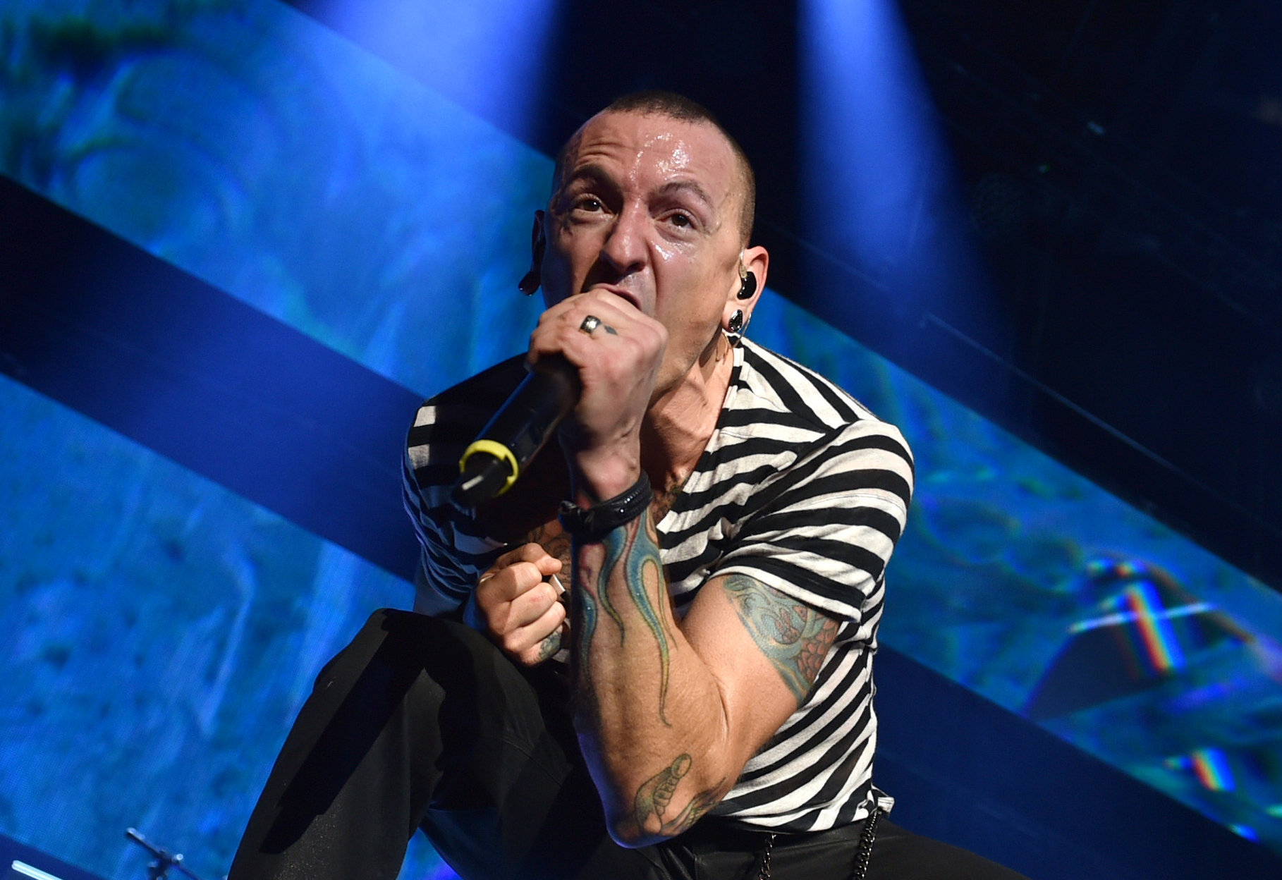 Linkin Park : Le chanteur Chester Bennington s’est suicidé