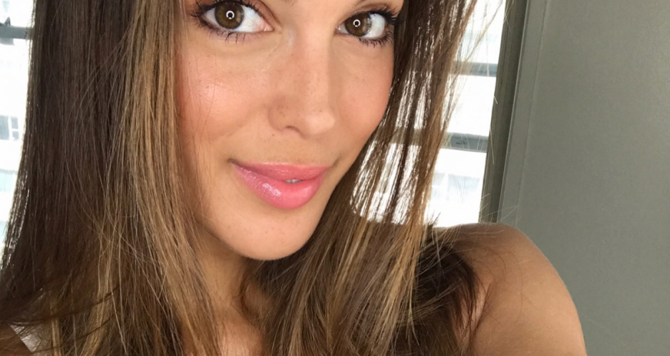 Iris Mittenaere : Son shooting sexy en lingerie affole la toile