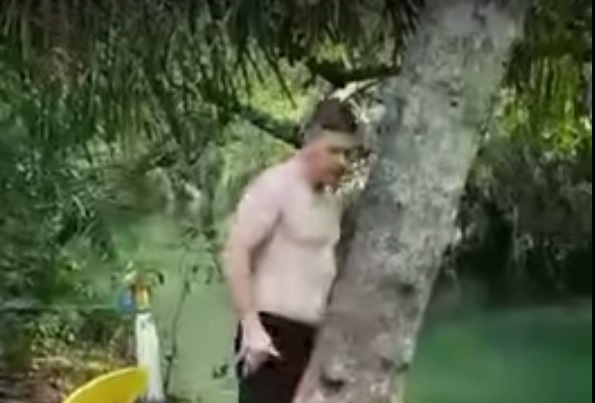 Prank : Il pense plonger au milieu de piranhas sous le regard de ses amis