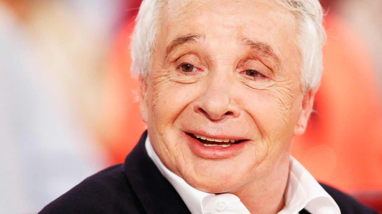 Michel Sardou dépassé par les réseaux sociaux où il n'y a &quot;que des filles qui montrent leur cul&quot; !