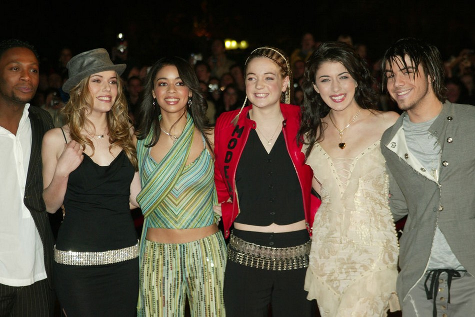 Star Academy 2 : Tendres retrouvailles des anciens élèves, 15 ans après !
