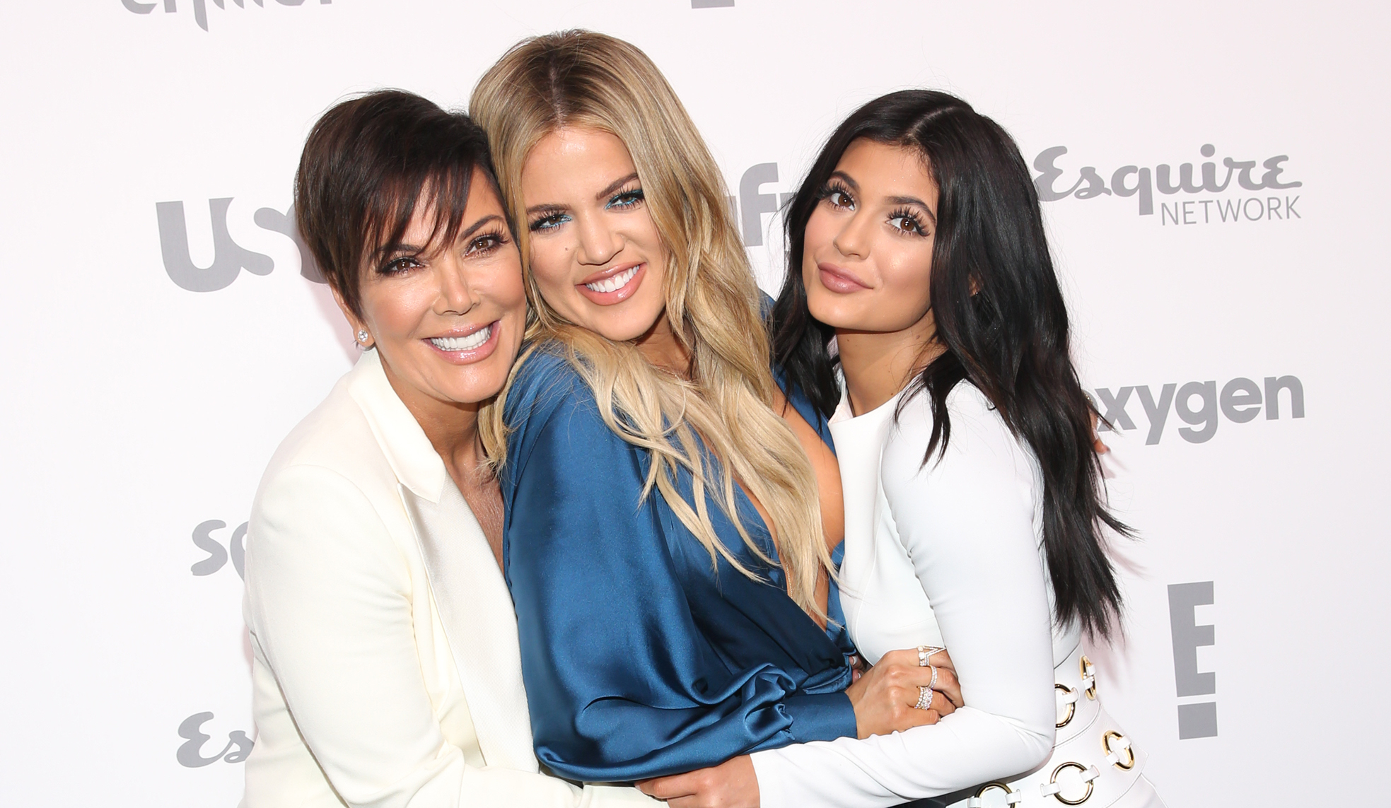 Kris Jenner a-t-elle confirmé accidentellement les grossesses de Kylie Jenner et Khloe Kardashian ?