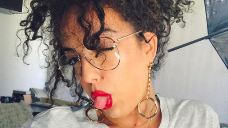 Shera Kerienski : elle balance tout ce qu’elle peut dans une nouvelle vidéo !