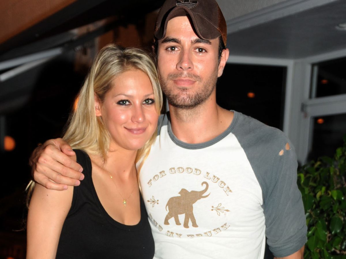 Enrique Iglesias et Anna Kournikova dévoilent le visage de leurs jumeaux !