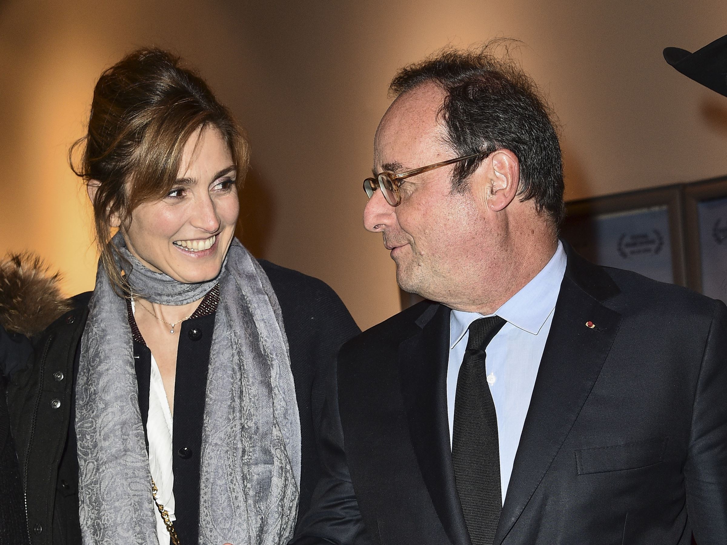 Julie Gayet ira-t-elle aux Oscars 2018 avec François Hollande ?