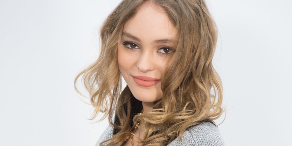 Lily-Rose Depp séparée de son boyfriend ? Elle répond sur Instagram !