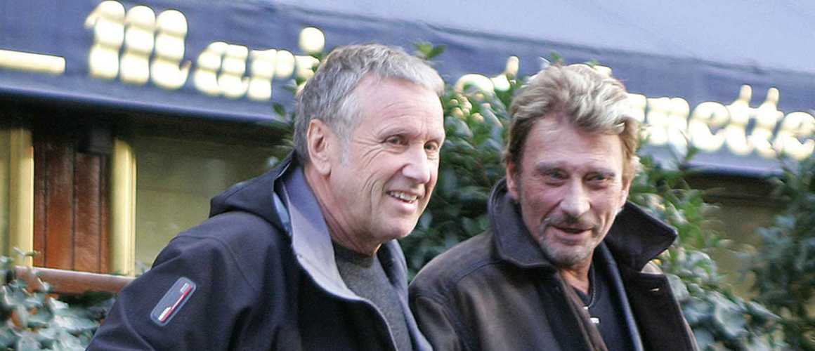 Obsèques de Johnny Hallyday : Yves Rénier, ami proche du chanteur, balance sur les « pleureuses » présentes à l'église