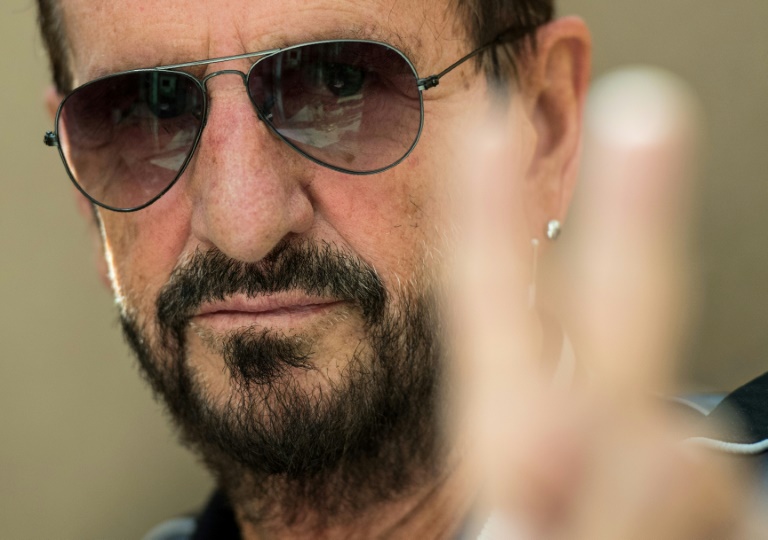 Ringo Starr et Hugh Laurie distingués par Elizabeth II