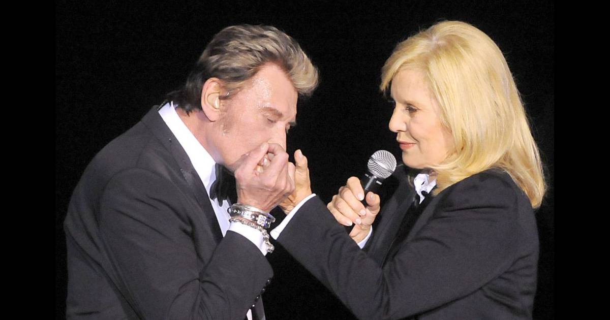 Sylvie Vartan fait de tendres confidences sur son couple avec Johnny Hallyday