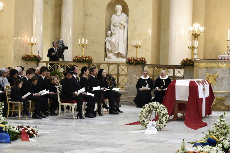 Des funérailles dans la plus stricte intimité pour le prince Henrik de Danemark