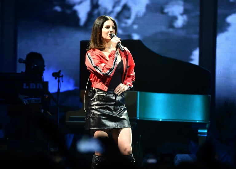 Lana Del Rey &quot;fragile&quot; apr&amp;egrave;s l'arrestation d'un fan harceleur