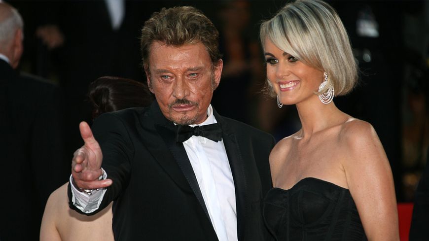 Pourquoi Johnny Hallyday a fait un gros virement à Laeticia avant sa mort