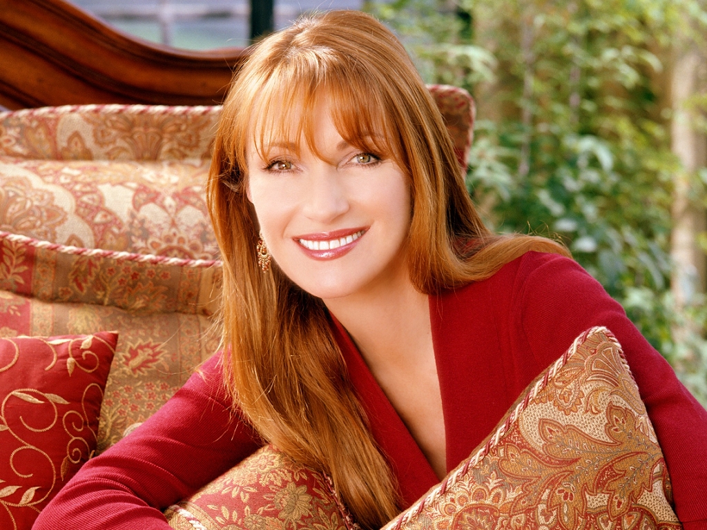 Jane Seymour (Docteur Quinn) : A 67 ans, elle prend la pose pour le magazine Playboy !