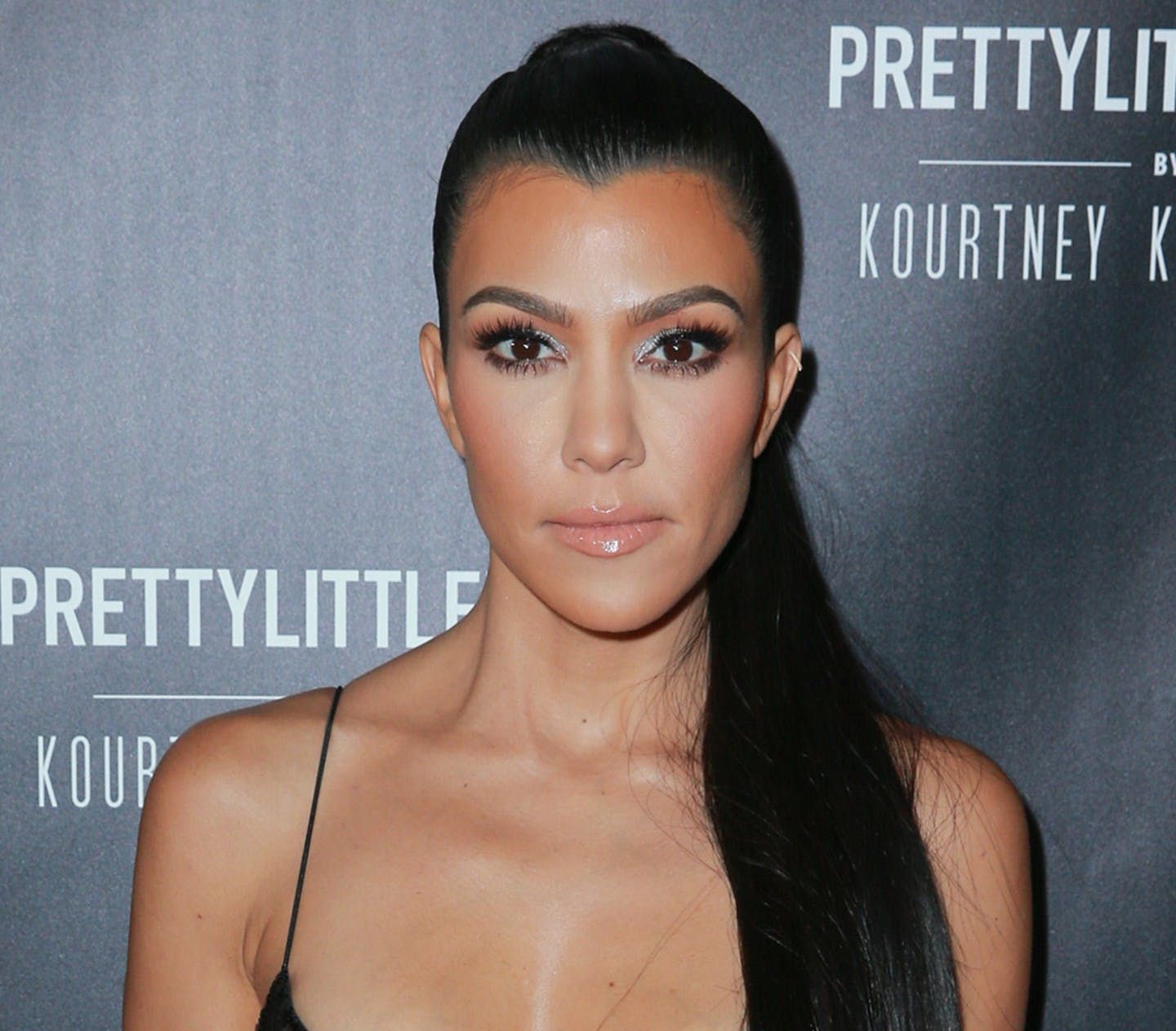 Kourtney Kardashian : Découvrez son sosie de 20 ans !