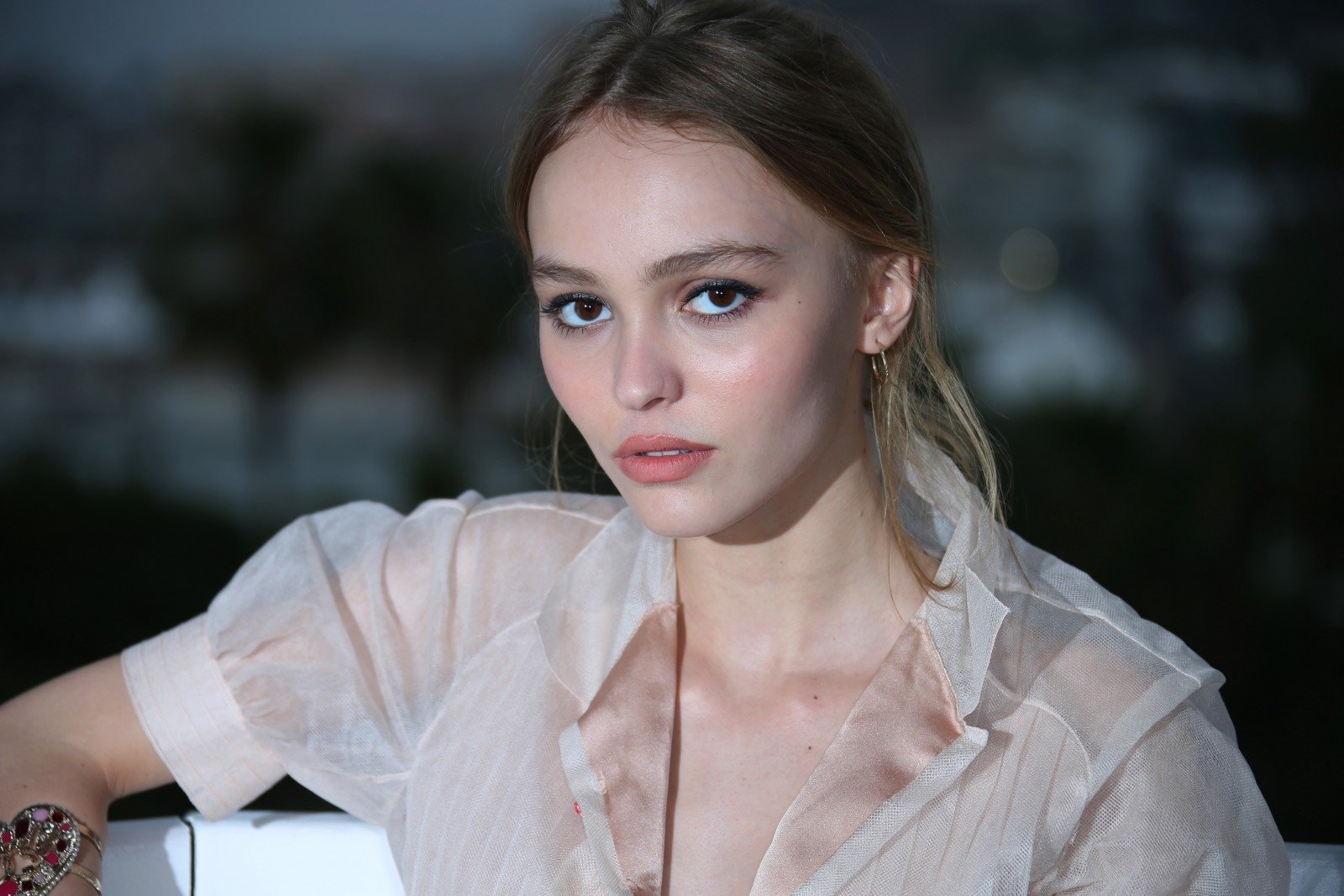 Lily-Rose Depp et Laetitia Casta : elles vont tourner dans le prochain film de Louis Garrel