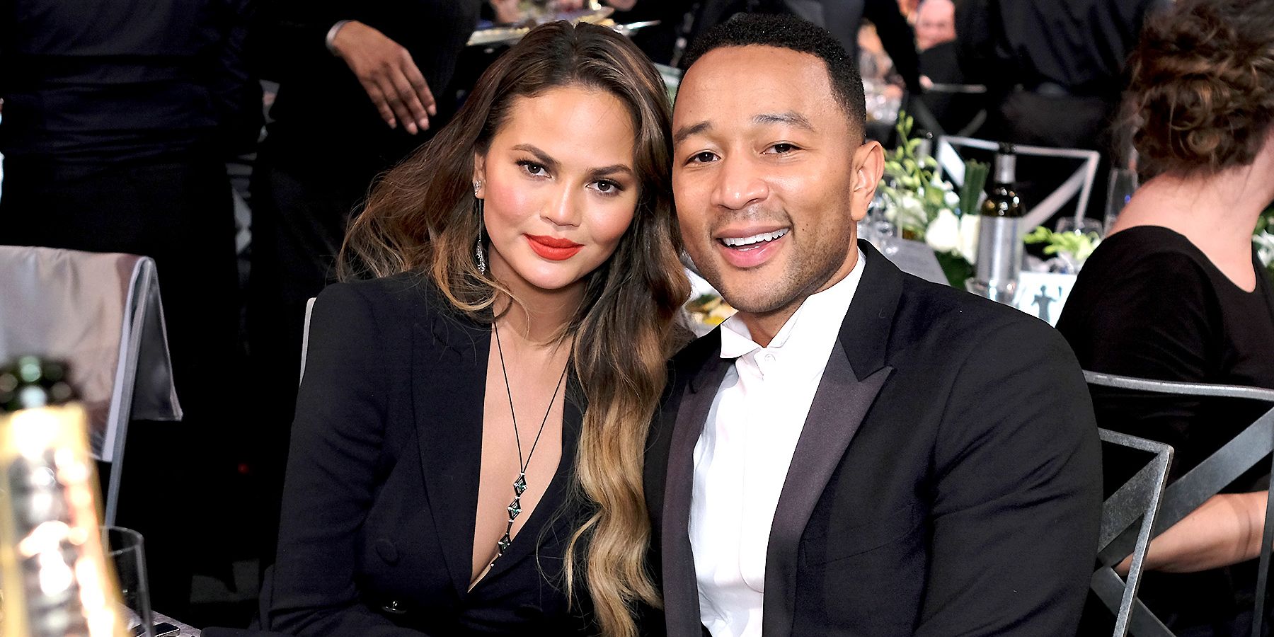 Chrissy Teigen : La femme de John Legend dévoile la première photo de leur fils !