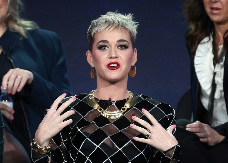 Controverse aux Etats-Unis autour d'un bisou vol&amp;eacute; par Katy Perry