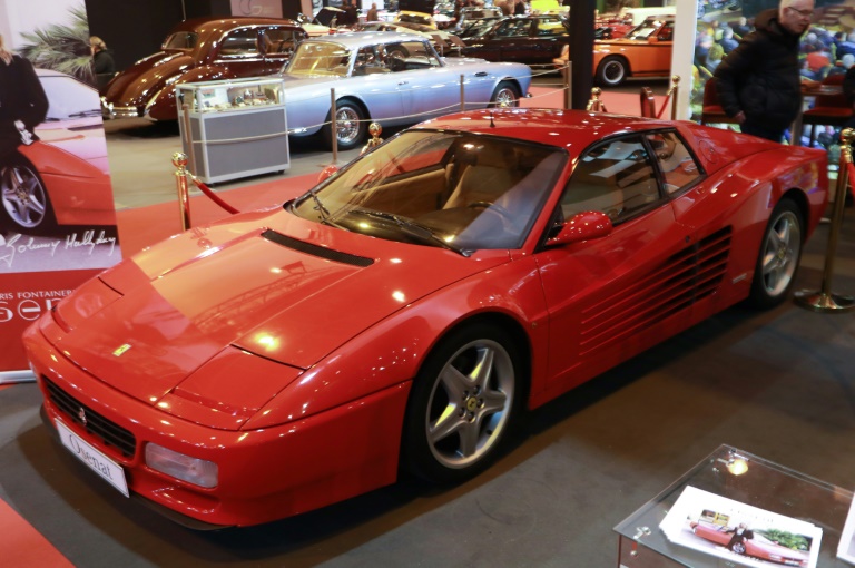 Une Ferrari ayant appartenu à Johnny Hallyday adjugée 240.000 euros