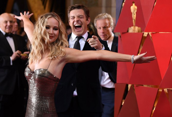 Jennifer Lawrence semblait bien éméchée pendant la 90ème cérémonie des Oscars !