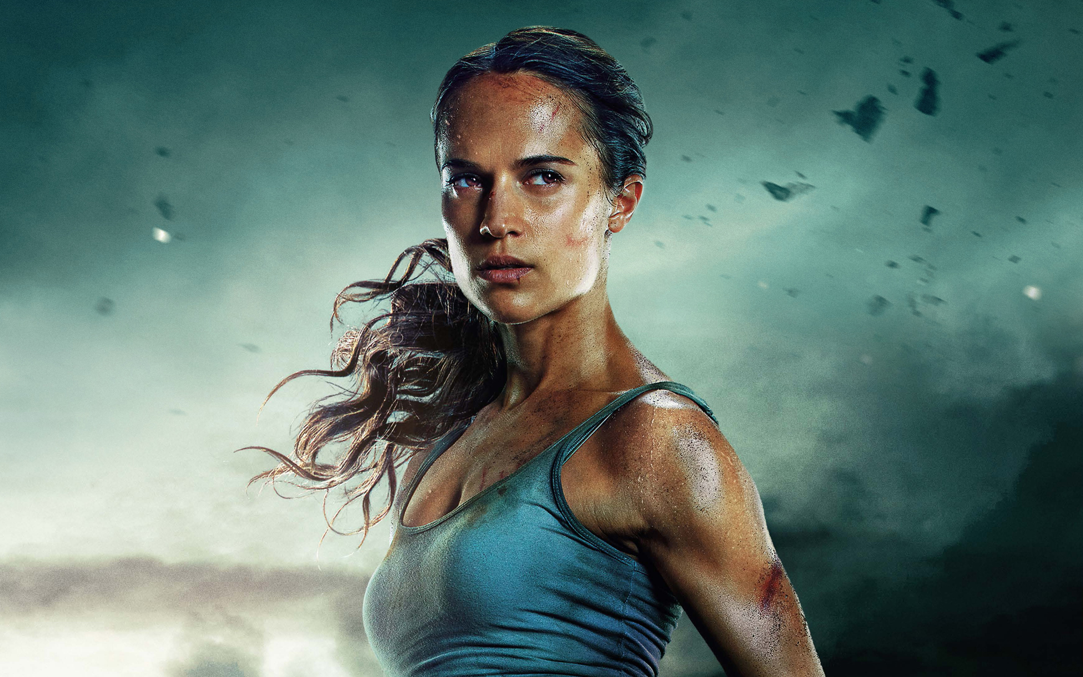 Alicia Vikander : Un Youtubeur la juge trop plate pour jouer Lara Croft , il se fait lyncher !