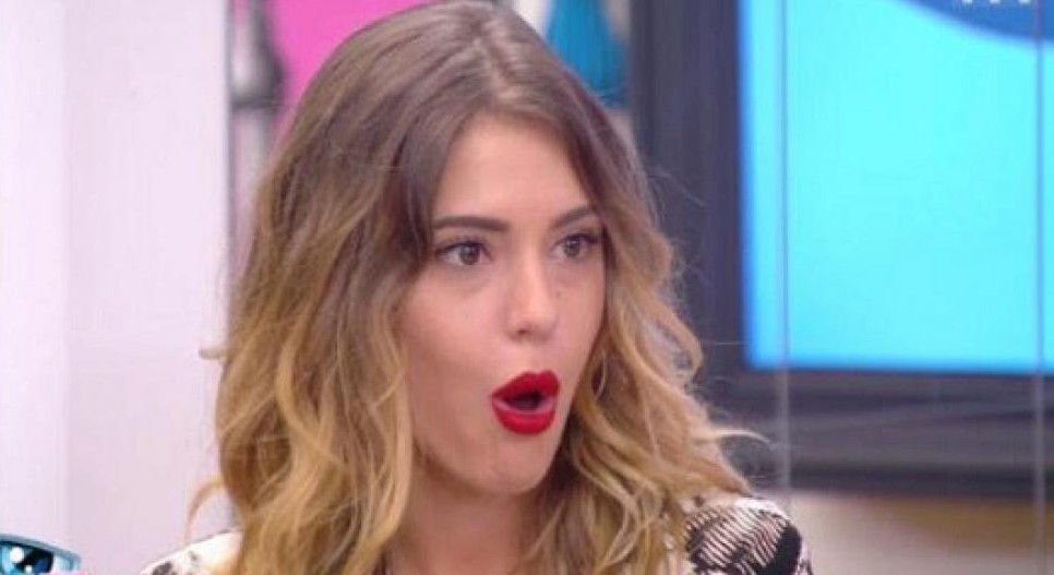 Barbara Opsomer en couple avec Charles (Secret Story 11) ? Elle sème des indices troublants !