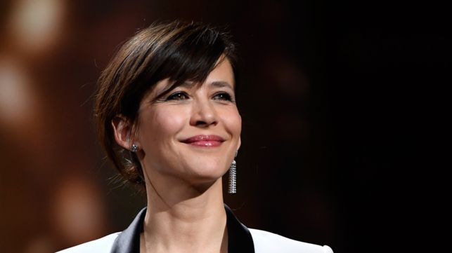 César 2018 : Sophie Marceau dévoile son soutien-gorge et fait fondre le public !