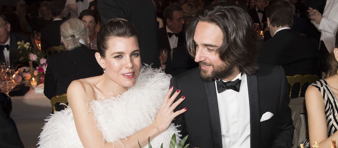 Charlotte Casiraghi fiancée ? La jeune femme arbore un magnifique solitaire