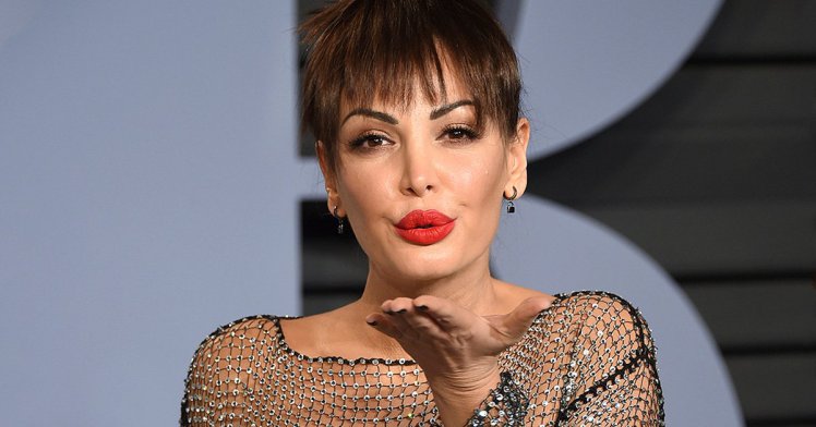 Oscars 2018 : La chanteuse Bleona Qereti choque en foulant le tapis rouge... quasiment nue !