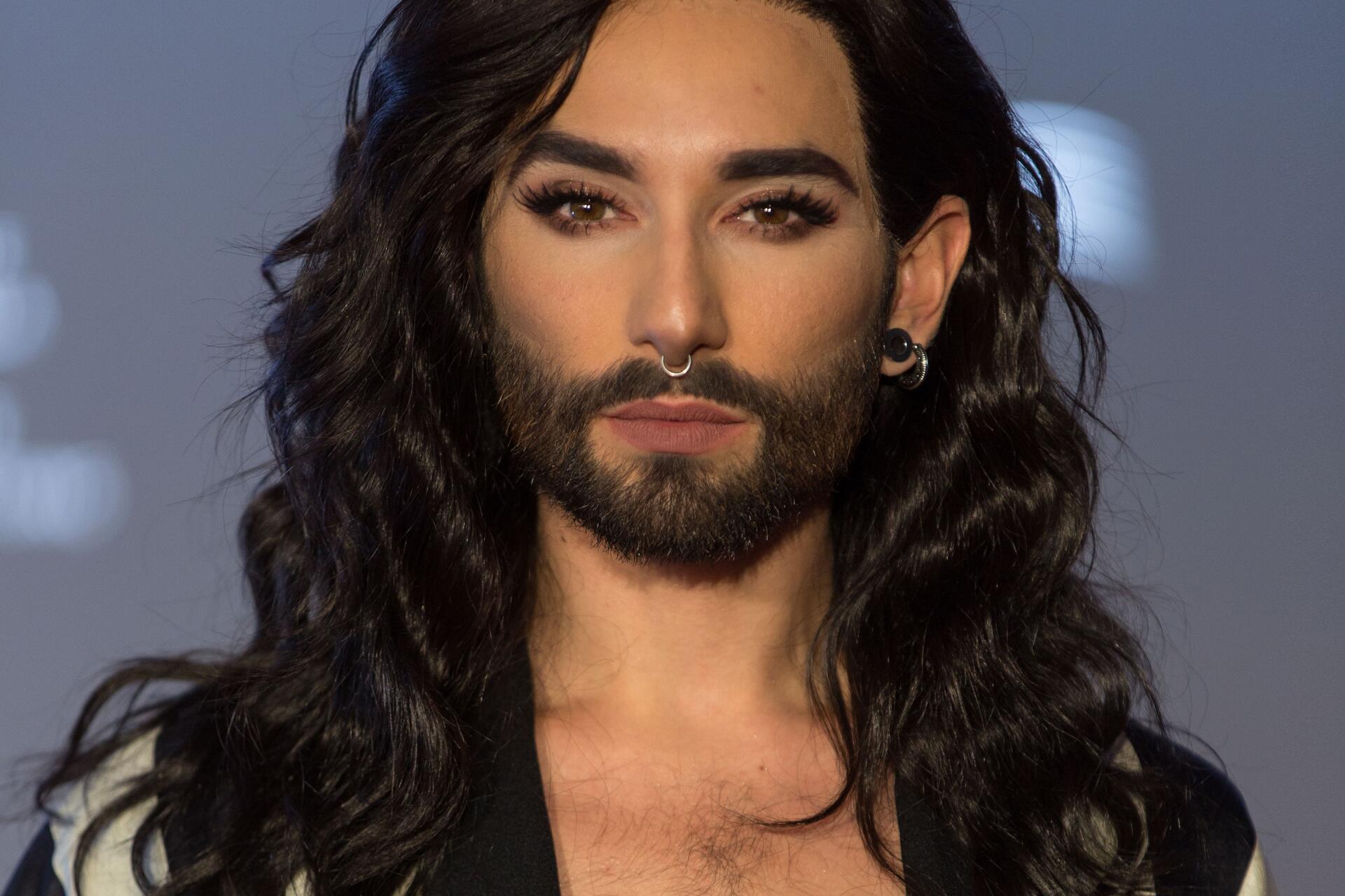 Conchita Wurst menacée : La gagnante de l’Eurovision 2014 révèle sa séropositivité