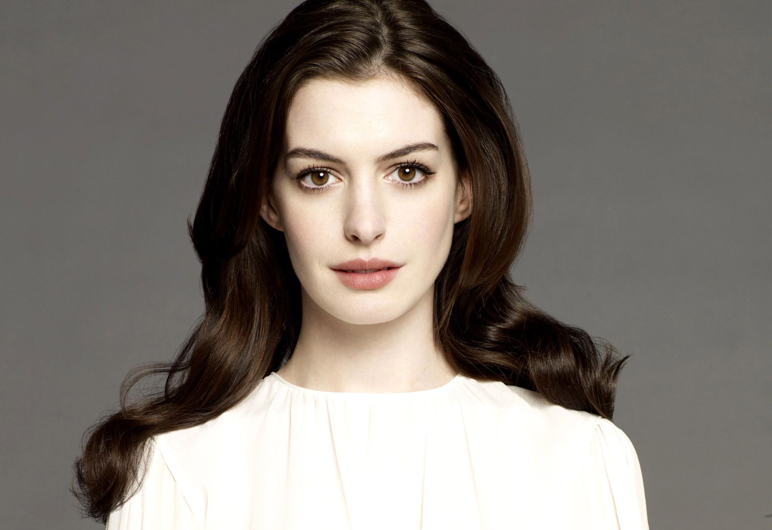 Anne Hathaway devance les critiques avant sa transformation physique