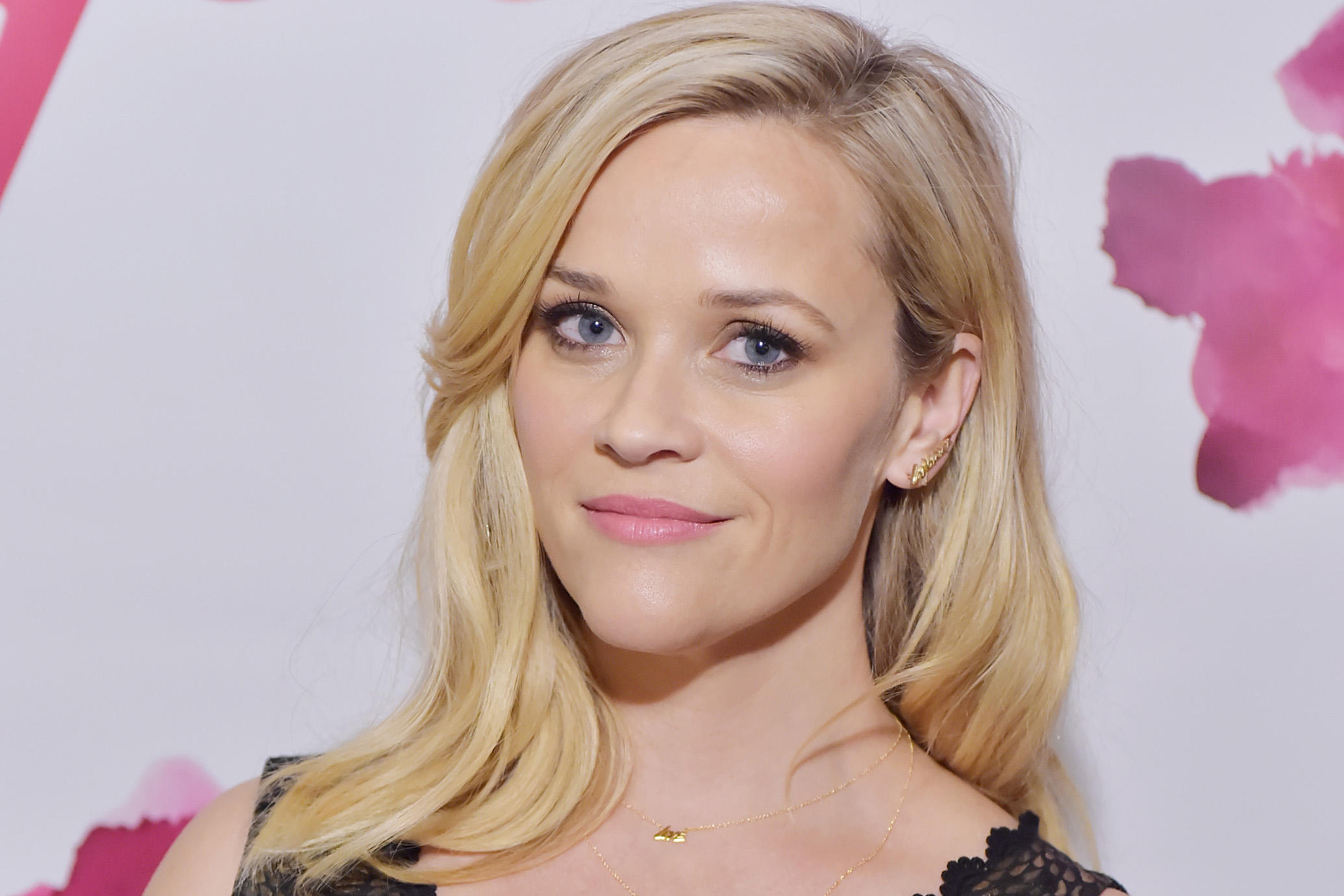 Reese Witherspoon crée une collection de vêtements spécialement pour les grandes tailles