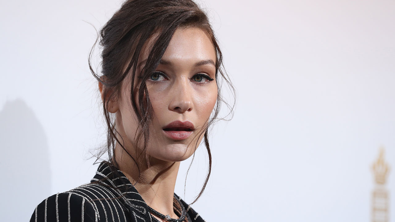 Bella Hadid ose le mini-bikini à Miami et c'est chaud !