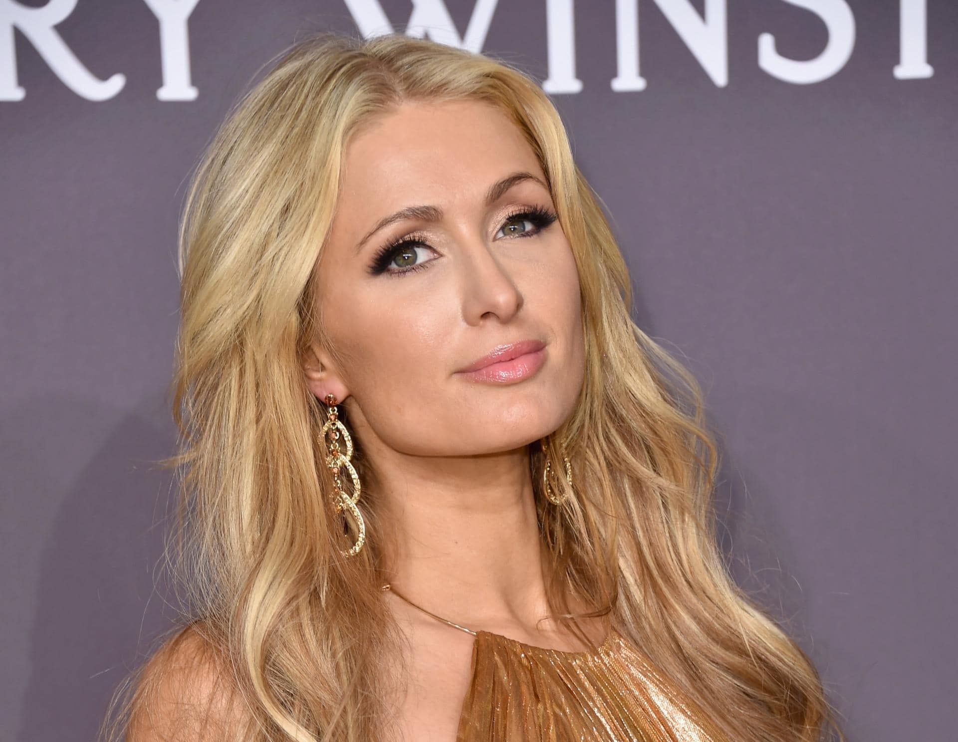 Paris Hilton hackée : De l’argent et des photos intimes dérobés...