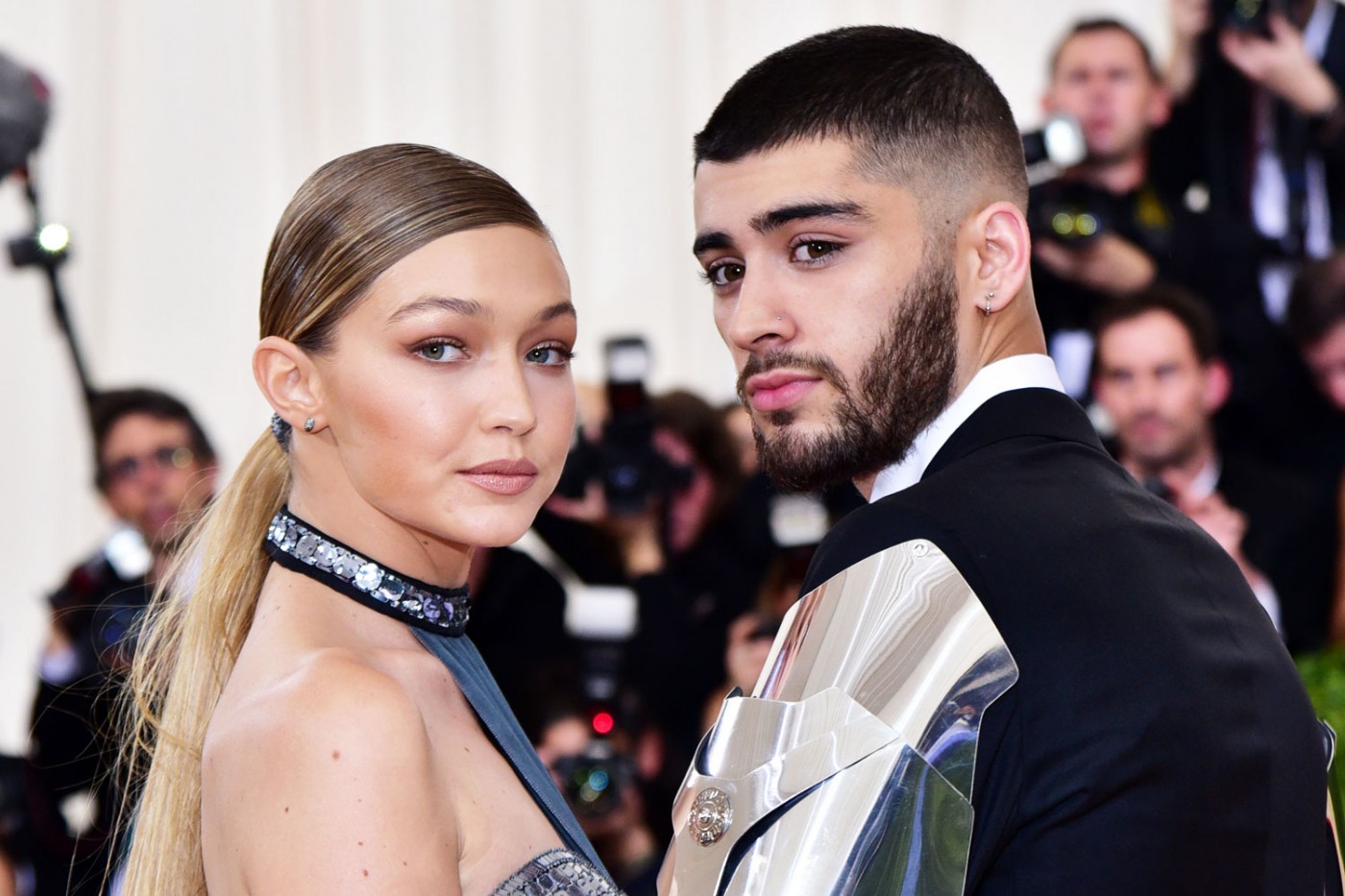 Zayn Malik et Gigi Hadid de nouveau ensemble ? Ce baiser semble le confirmer !