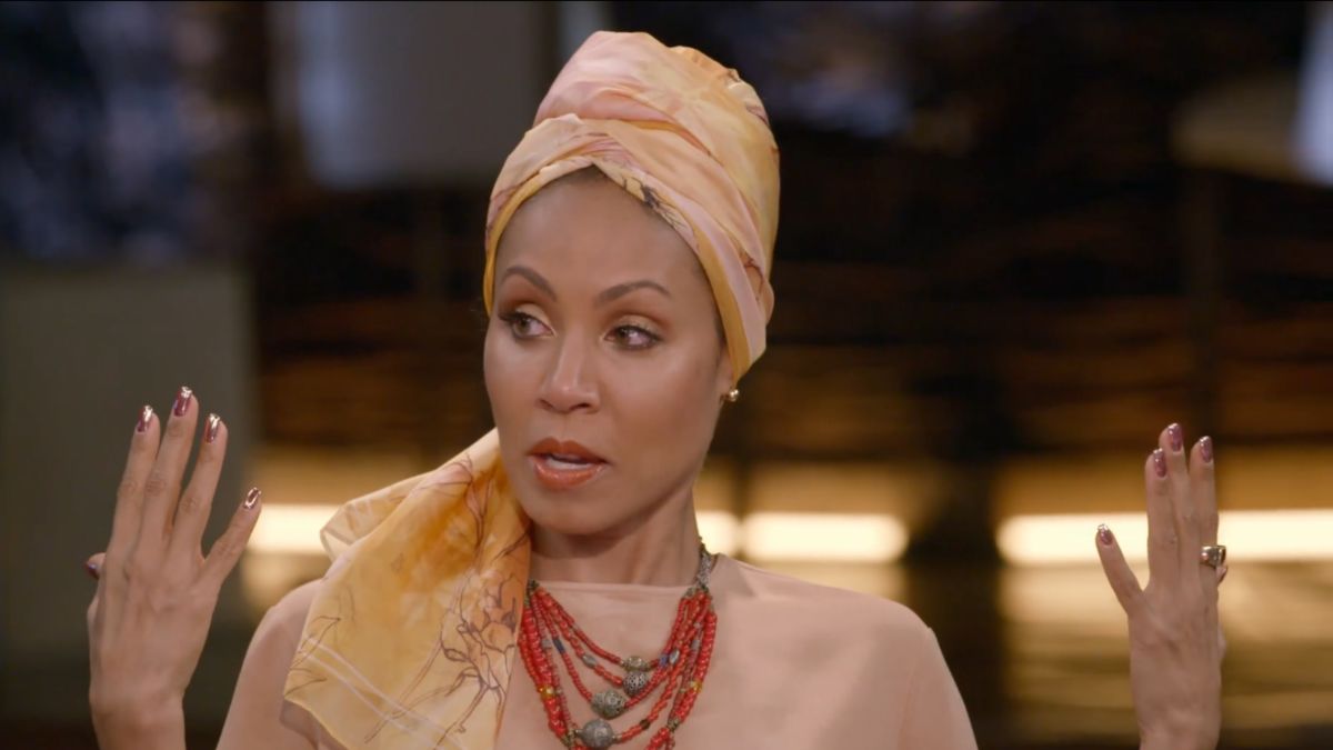 Jada Pinkett Smith : La triste raison qui lui fait porter un turban