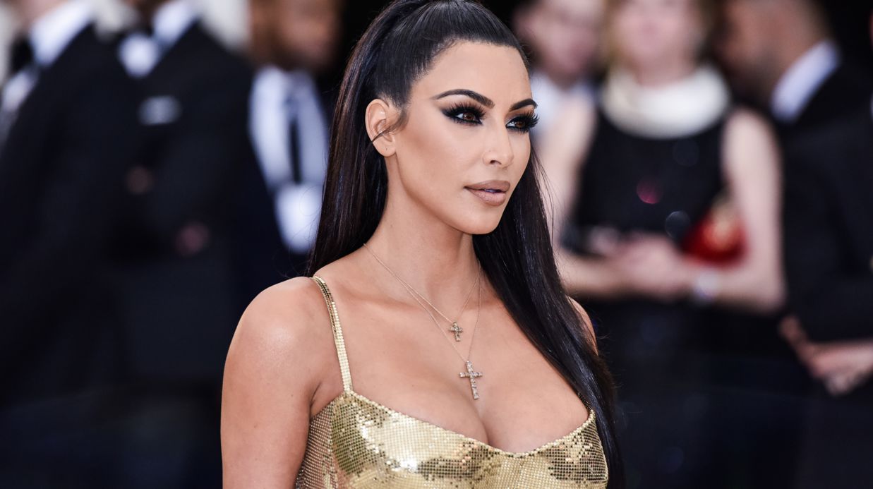 Kim Kardashian fait la promotion de sucettes coupe-faim et se fait lyncher