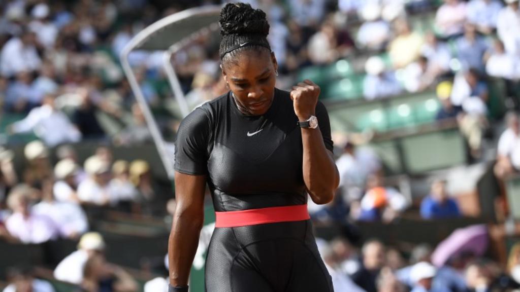 Roland-Garros : La combinaison moulante de Serena Williams fait le buzz