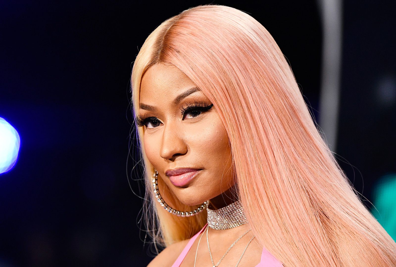 Nicki Minaj : Très dénudée sur la pochette de son prochain album Queen