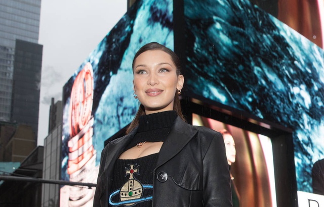 Bella Hadid : Son incroyable surprise à des lycéens !