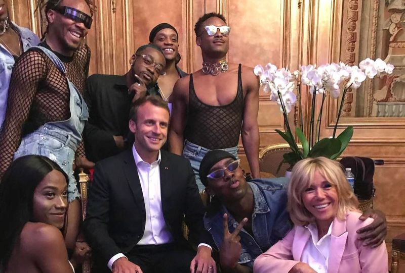 Le couple Macron surprend lors de la fête de la musique à l'Elysée