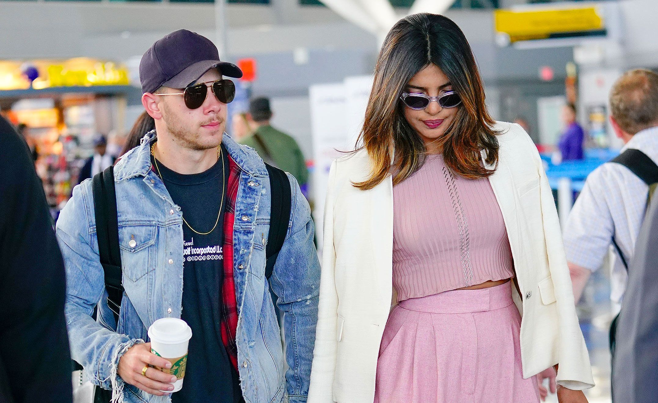 Nick Jonas et Priyanka Chopra : Ils officialisent leur relation en se rendant à un mariage !