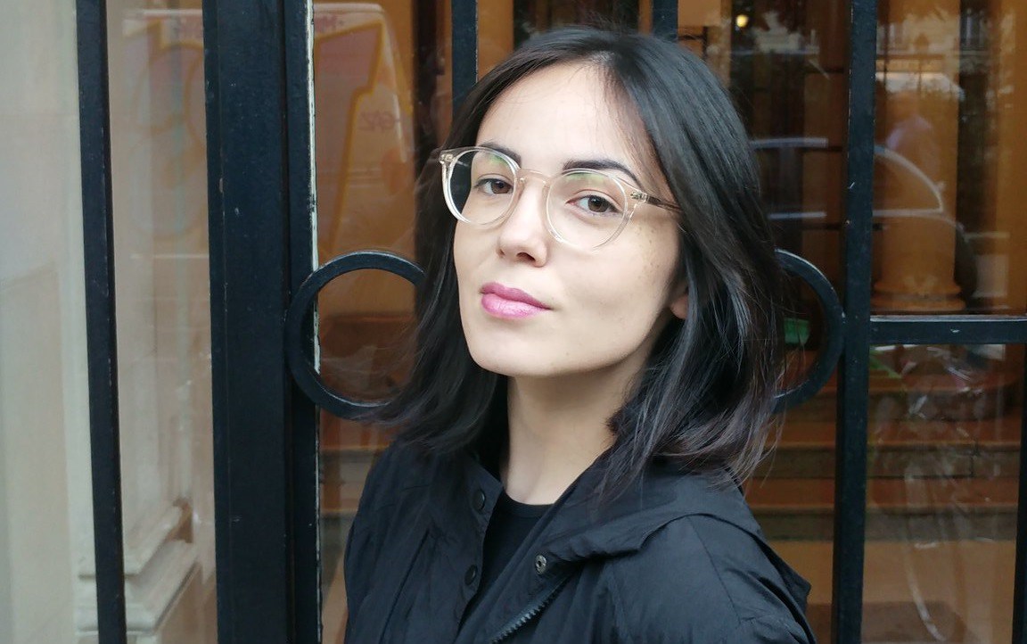 Agathe Auproux  complexe sur son poids, ses fans la rassurent !