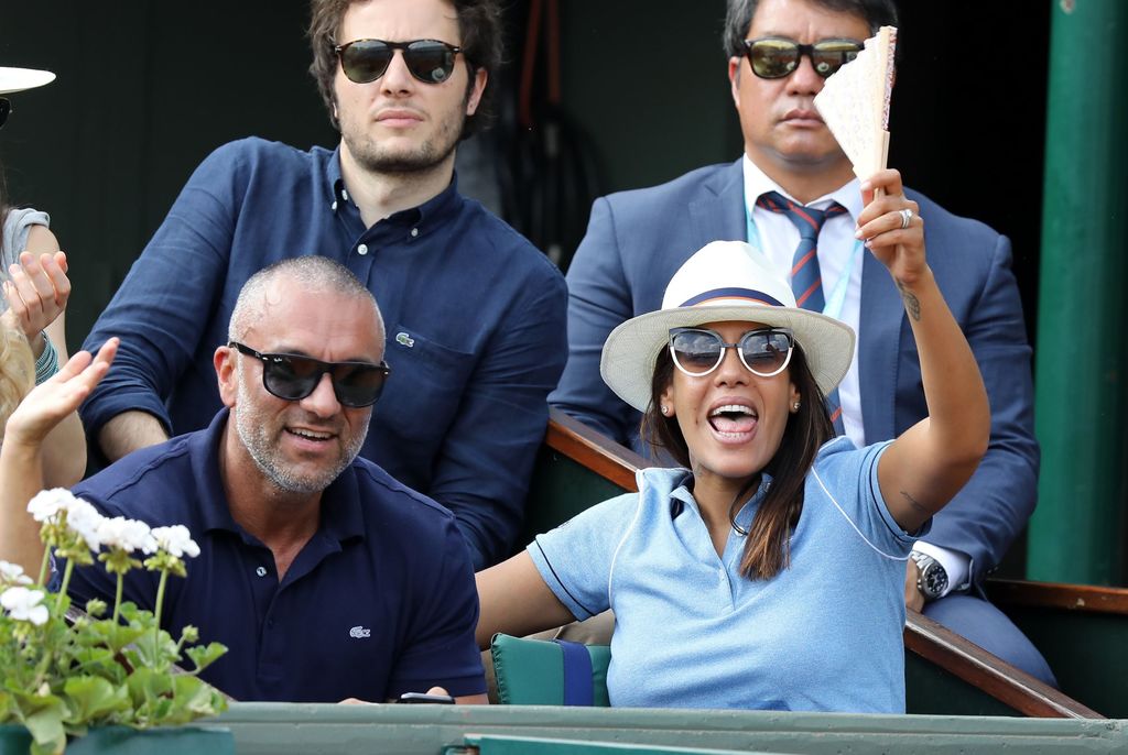 Amel Bent "in love" de son mari Patrick Antonelli : Les photos du couple très complice à Roland Garros