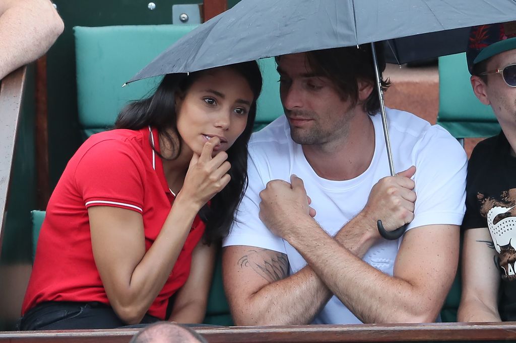 Camille Lacourt et Hajiba Fahmy très complices : Le couple de "Danse avec les stars" se retrouve à Roland-Garros