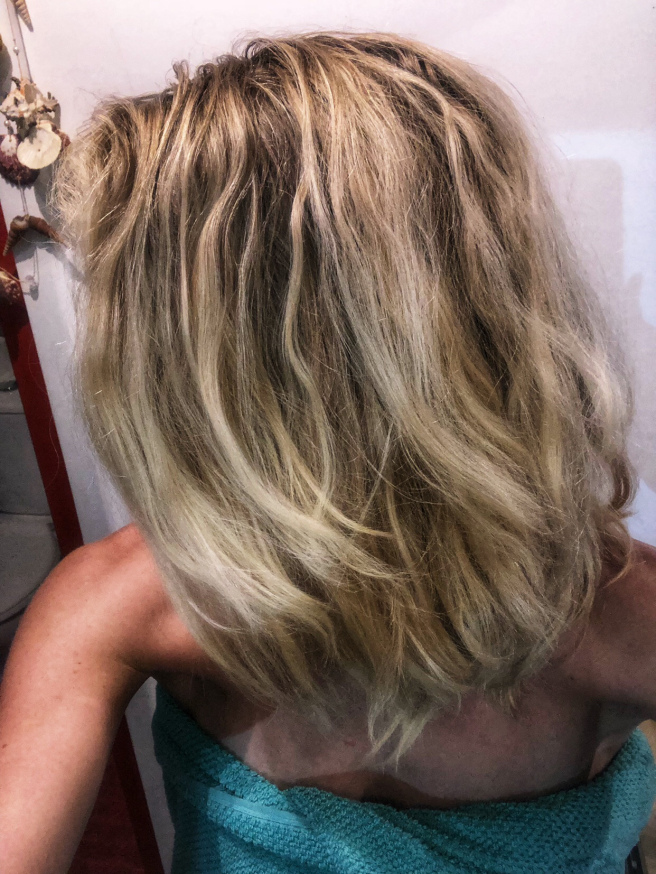 Une Australienne décide de ne plus se laver les cheveux pendant six mois, le résultat est surprenant !