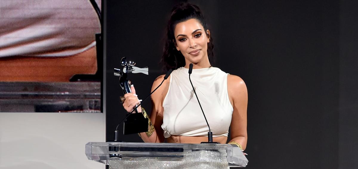 CFDA Fashion Awards 2018 : Les Kardashian et la nudité, un business assumé